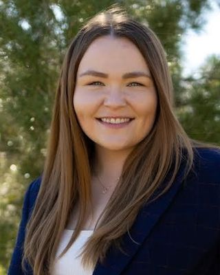 Photo of Shantel Hinnen, Licensed Master Social Worker in Arizona
