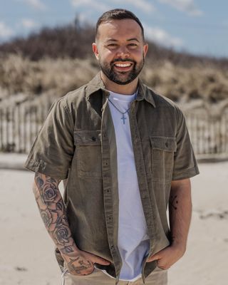Photo of Noah Slater, Clinical Social Work/Therapist, MSW, LICSW