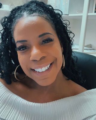 Photo of Veronica Williams, Psychiatric Nurse Practitioner, PMHNP, FNP-BC