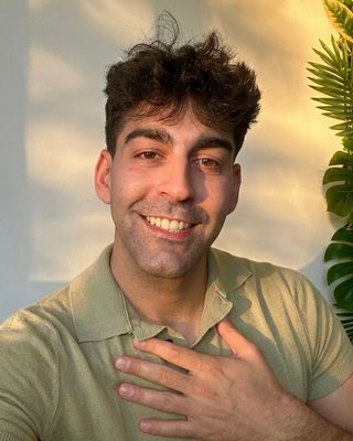 Photo of Shahreyar Khan, Pre-Licensed Professional, LMHC, LP