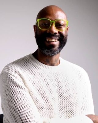 Photo of Glitch King, MA, MHC-LP