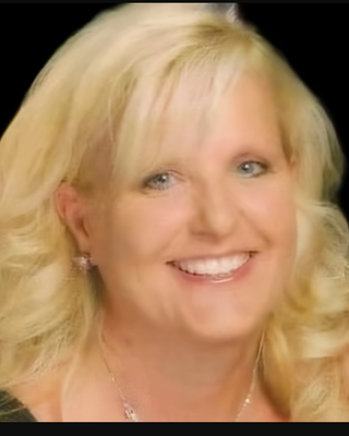 Photo of Janet Glenn, Licensed Mental Health Counselor, LMHC