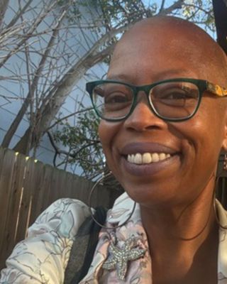 Photo of Leona Predom, Clinical Social Work/Therapist