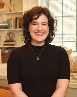 Photo of Laura Harvey, Clinical Social Work/Therapist, LGSW