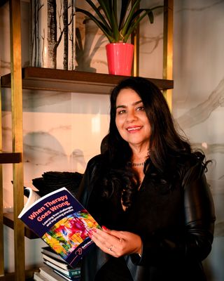 Photo of Satinder Panesar, Psychotherapist, MA, MBACP Accred