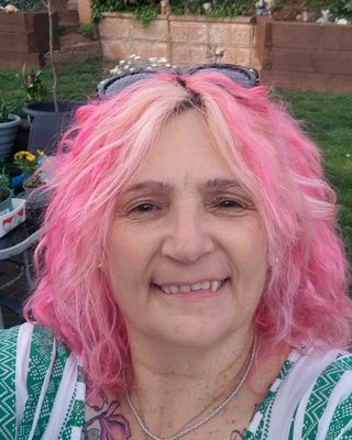 Photo of Nikki Roberts - Know Your Own Mind, Counsellor, MNCPS Acc.