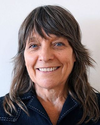 Photo of Stephanie Van Egmond - SVE Art Therapy, Registered Psychotherapist (Qualifying), MA, DVATI