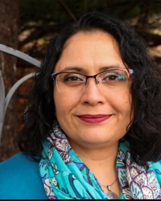 Photo of Elizabeth Lucarelli, Licensed Master Social Worker, LMSW-C