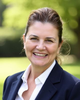 Photo of Gina Earney, Clinical Social Work/Therapist, MSW, LSWAIC, CCTP