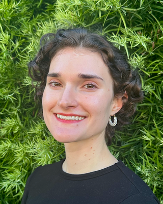 Photo of Kendra Lewis, Associate Clinical Social Worker, ASW, DBT, IFS