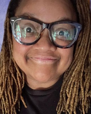 Photo of Jovonna “Joey” Johnson, Licensed Master Social Worker, LMSW