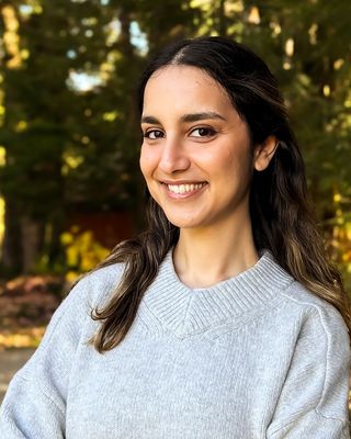 Photo of Rana Nosrati, Registered Psychotherapist (Qualifying), MPsy, HBSc