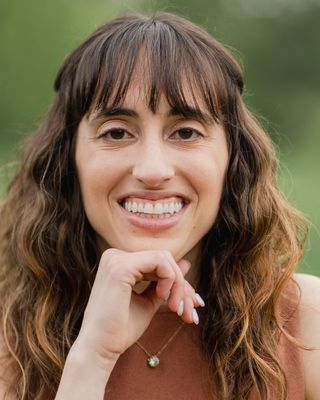 Photo of Cora Glazer, Clinical Social Work/Therapist, LICSW