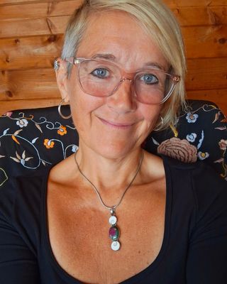 Photo of Claire Kelly, Counsellor, MBACP