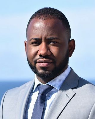 Photo of Timothy Etonde, Psychiatric Nurse Practitioner, DNP, PMHNP