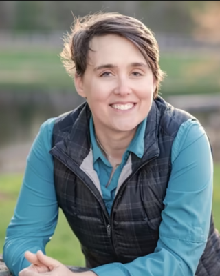 Photo of Erin Dey, Clinical Social Work/Therapist, LCSW