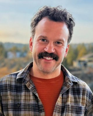 Photo of Alex Hoeplinger, Licensed Professional Counselor, LMFT, LPC