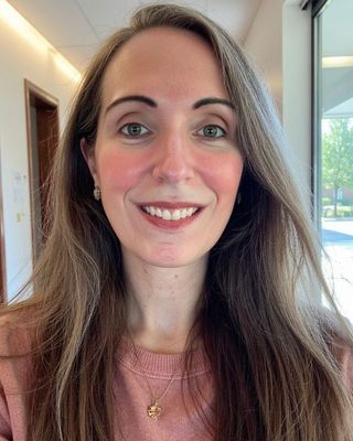 Photo of Kerry C Duarte, Clinical Social Work/Therapist, MSW, LICSW, CIMHP