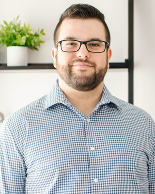 Photo of Cameron Spicer, Registered Psychotherapist (Qualifying), MACP, RPQ