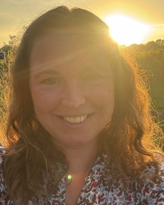 Photo of Rebecca Cox, Psychotherapist, MBABCP