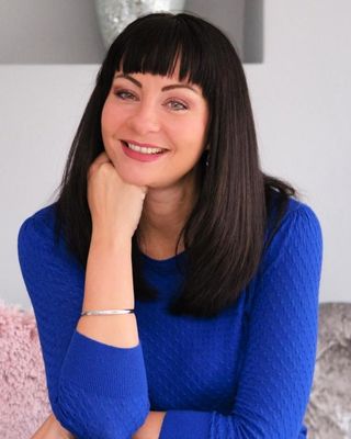 Photo of Claire Miller, Psychotherapist, MBABCP
