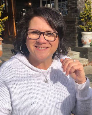 Photo of Lynn Violette - Violette Brainspotting and Trauma Therapy, Clinical Social Work/Therapist, LCSW