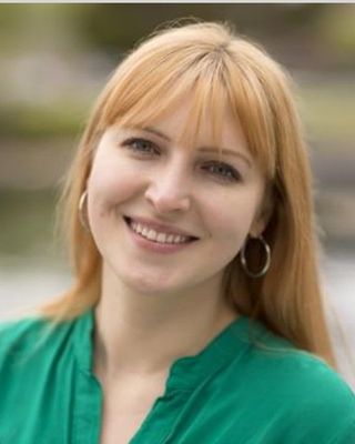 Photo of Jenya Veren, Marriage & Family Therapist, MS, LMFT