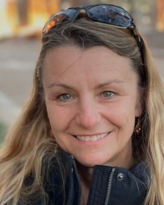 Photo of Stephanie Desmond, Pre-Licensed Professional