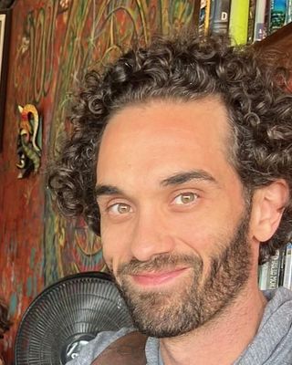 Photo of Julius Geldhof, Pre-Licensed Professional, MA, CC