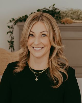 Photo of Victoria Hebert, Psychologist, MC, RPsych