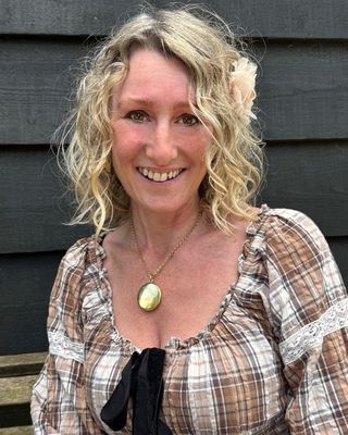 Photo of Sue Cantellow, Counsellor, MBACP