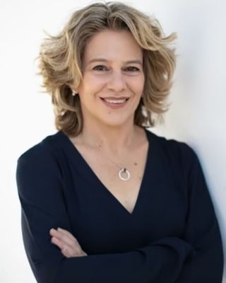 Photo of Robyn Altmann, Clinical Social Work/Therapist, LCSW