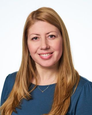 Photo of Lucinda Loveland, Marriage & Family Therapist Associate, MS, AMFT