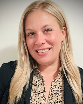 Photo of Remy Schonhaut, Clinical Social Work/Therapist, LCSW