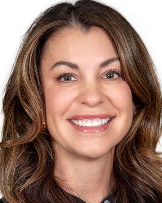 Photo of Tiffani Sander, Clinical Social Work/Therapist, JD, LCSW