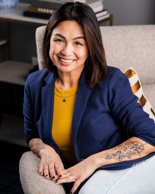 Photo of Dr. Chinh Trieu-Keele, Clinical Social Work/Therapist, PhD, LCSW, CCM