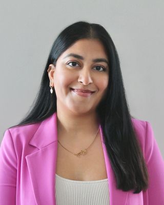 Photo of Navdeep Vining, Registered Provisional Psychologist