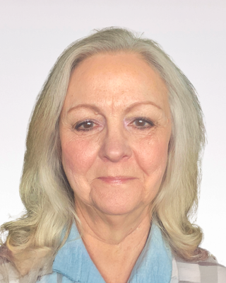 Photo of Lynn Phillips, Marriage & Family Therapist, LMFT