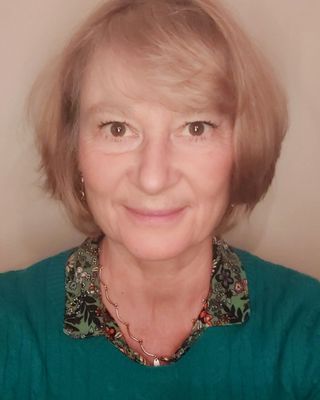 Photo of Jane Floyd, Psychotherapist in Odiham, England