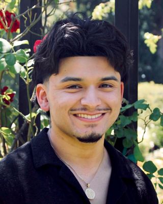 Photo of Antonio Mora- Bilingual, Pre-Licensed Professional