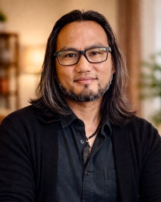 Photo of Venyei Angh, Marriage & Family Therapist, MA, MDiv