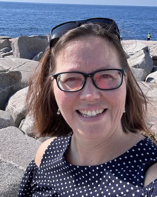 Photo of Shawna Lavallee, Registered Social Worker, MSW, BSW, RSW