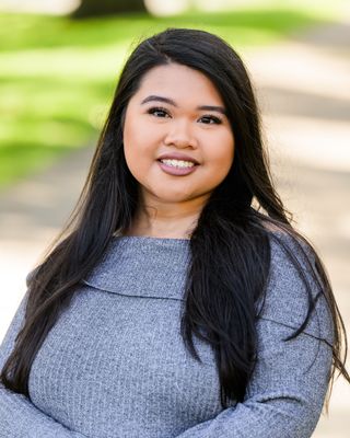 Photo of Veronica Guinto, Licensed Master Social Worker, LMSW