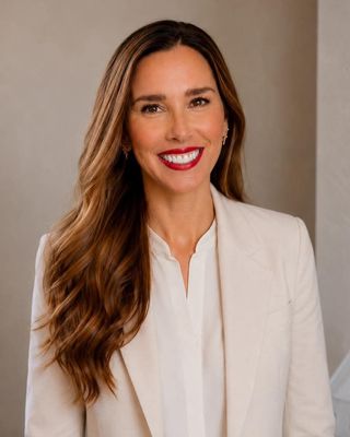 Photo of Dr. Sarah Auer, Psychologist, PhD