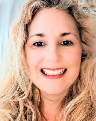 Photo of Christine Ashmore, Clinical Social Work/Therapist, MSW, JM