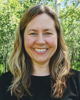 Photo of Desiree Olivera, Psychologist in Southeast Calgary, Calgary, AB