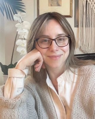 Photo of Eve Mugar, Clinical Social Work/Therapist, LCSW, LICSW