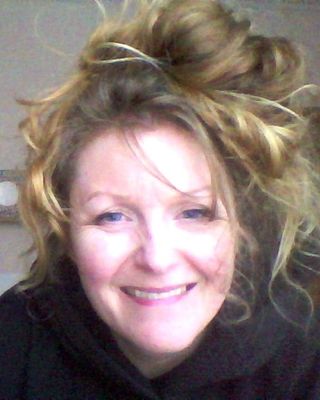 Photo of Lisa R Waugh, Counsellor, MA, HCPC-Art Therap.