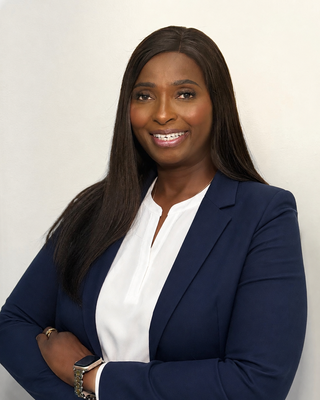 Photo of Esther E Amune, Psychiatric Nurse Practitioner, PMHNP
