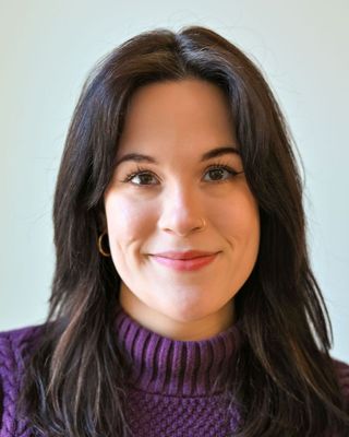 Photo of Rachel Woelfel, Art Therapist, MPS, LCAT, ATR-P
